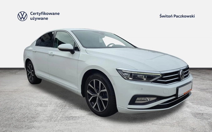 Volkswagen Passat cena 99900 przebieg: 126930, rok produkcji 2019 z Ełk małe 254